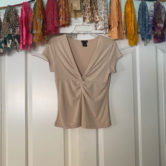 Deep V Twist Top - Picture 2 of 5